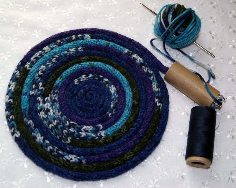 I-Cord Knitting Patterns. Most patterns are free  Spool knitting, Knitting  machine patterns, Loom knitting patterns