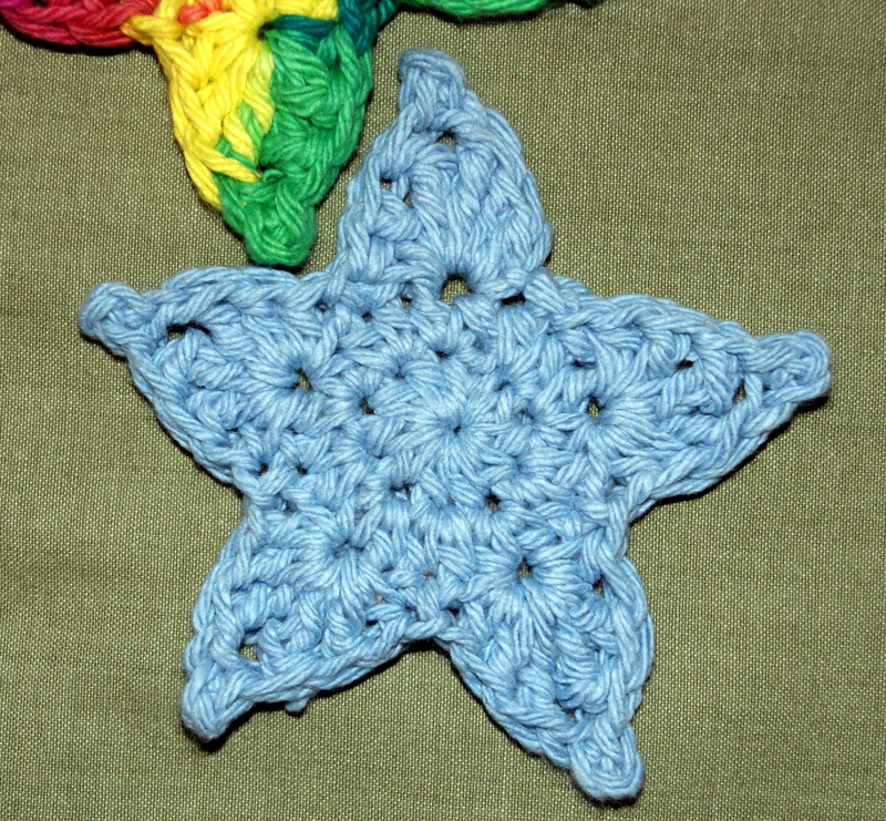Updated Free Crochet Star Pattern | Stitch4eveR