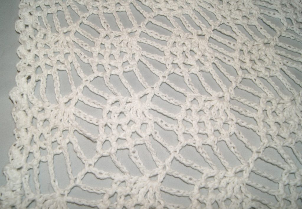 White Cotton Crochet Thread For Cross Stitch Tatting Lacey Craft Yarn Size-  20